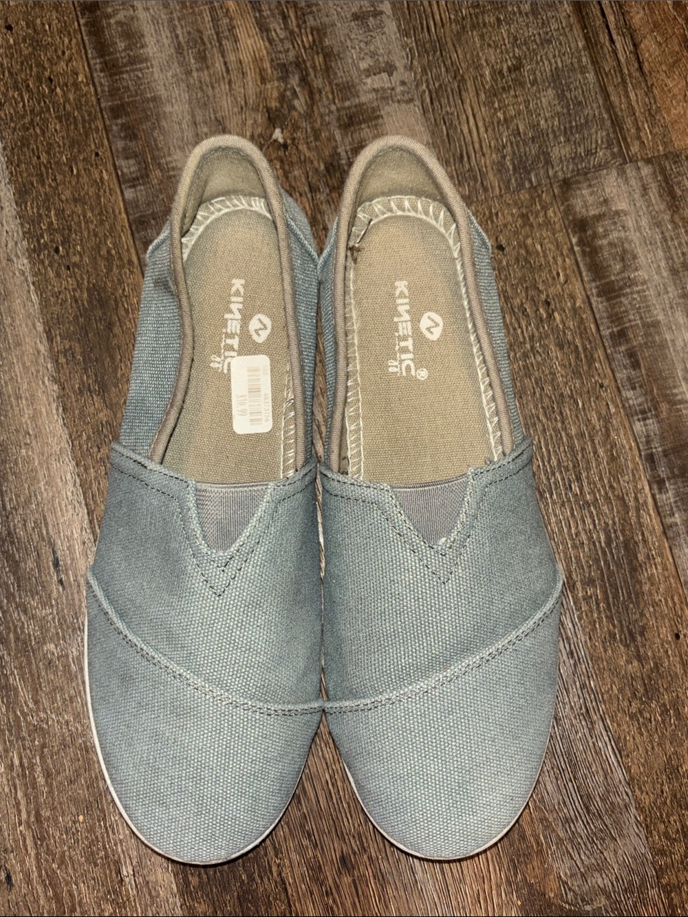 Kinetic Women's Slip-On Flats in Slate Blue